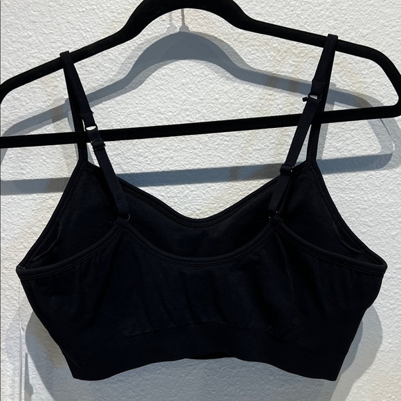 NEW Athleta Renew Bra - Black - Size Medium for D-DD Cup - Picture 5 of 9